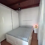 Isola Rovi Апартаменты Бари